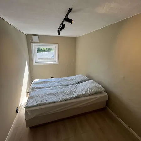 Kroken Self Catering With Free Parking アパート ベルゲン